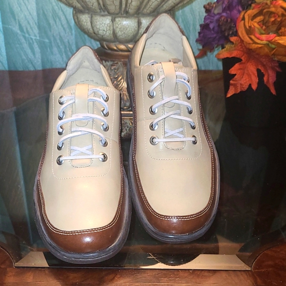 Rockport I. Travel New Size 12-12.5Mens